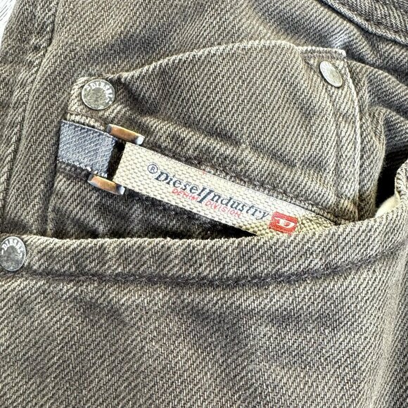 Diesel Jeans Mens Size 34x32 Darron Regular Slim Tapered Brown Denim Button Fly - Picture 3 of 8